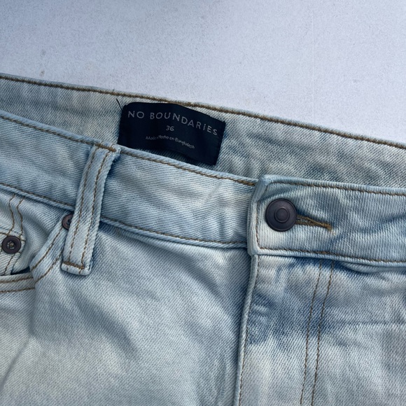 no boundaries jean shorts - Picture 3 of 3